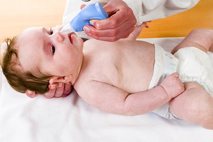 How To Clean Nose Of Newborn
