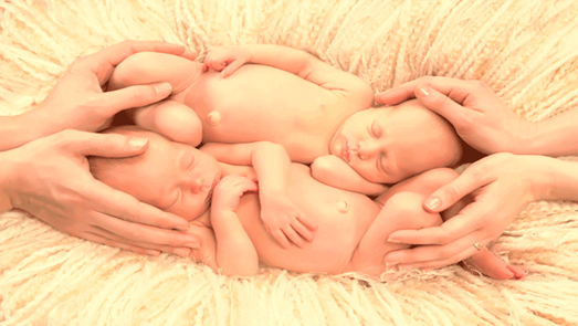 7 Early Pregnancy Signs Of Having Twins
