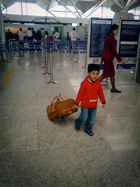 Top 5 tips on how to make travel with kids easy