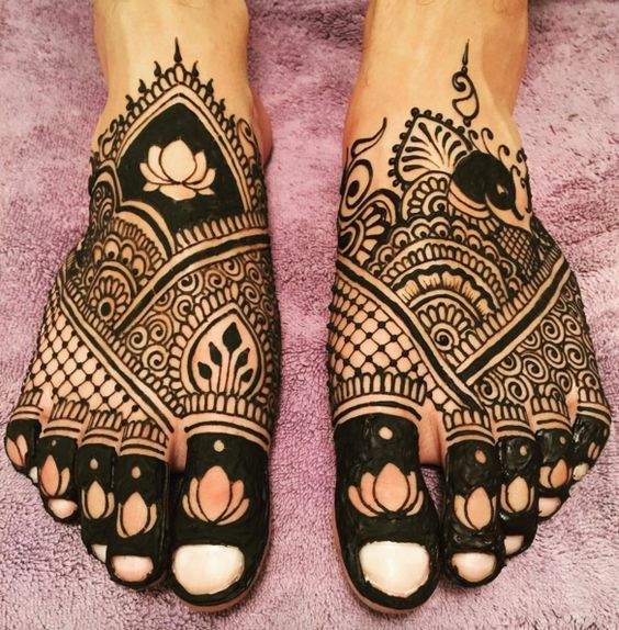 Mehndi designs 18