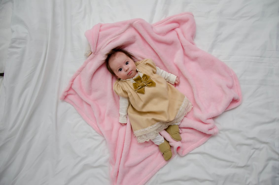 5 Piece White Velvet Newborn Baby Set – Tianoor