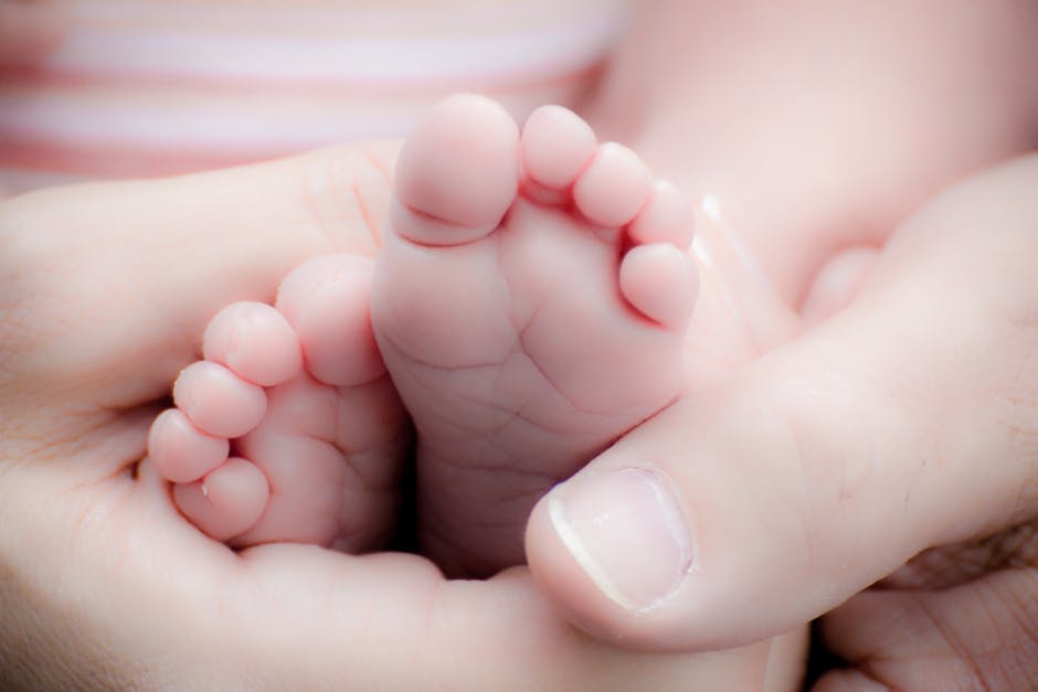 baby took his first steps 01
