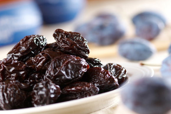 Foods to give a child with constipation 02