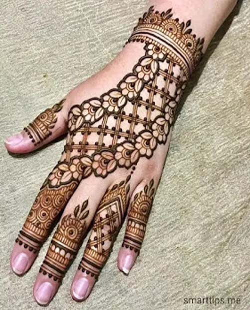 Gorgeous mehndi design