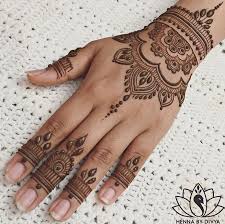 Innovative mehndi design