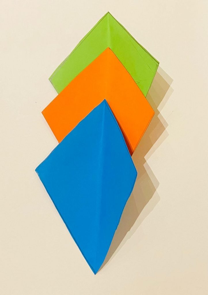 Easy Paper Craft - DIY Kite in three colors