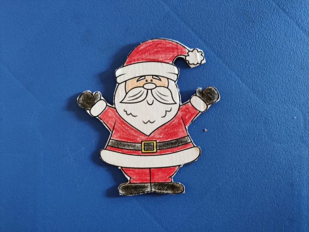 Santa in the chimney - colouring the Santa