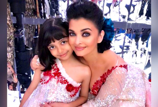 Popular moms - Aishwarya Rai Bachchan and Aradhya Bachchan