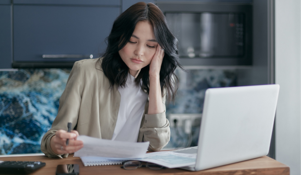 Loans for Women - Woman enrepreneur working