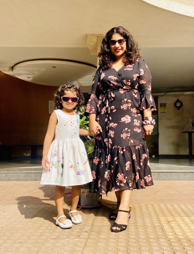Kind kid - Michelle and her daughter