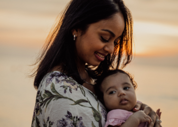 What Essentials For Baby To Carry When Traveling Short Or Long Distance
