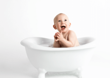 5 Best Baby Products For Newborn You Must Have To Make Them Feel Independent!