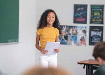 5 Reasons Why Is Public Speaking Important?