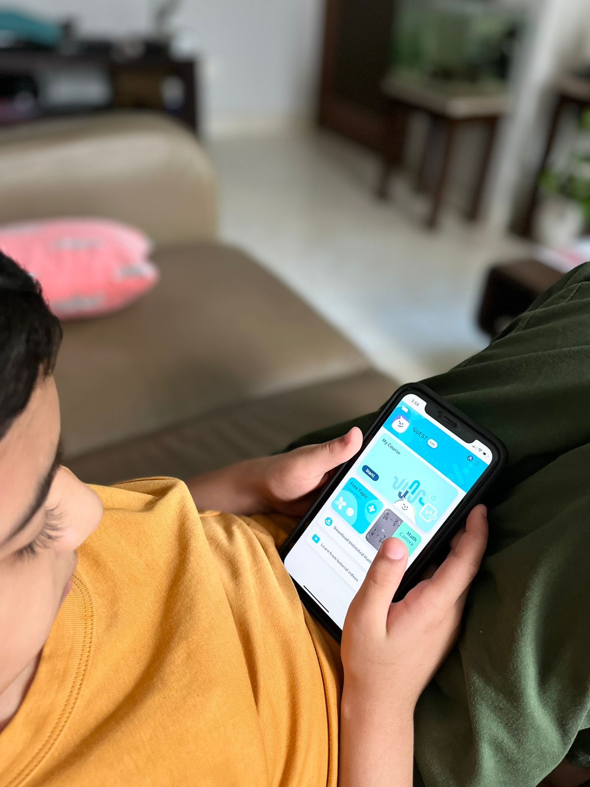Effective Math Learning - Boy on Mathpid app