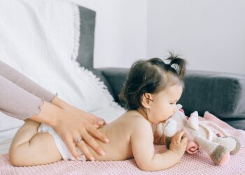 The Benefits Of Oats And Lavender For Your Baby’s Skin!