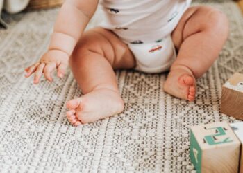 Feather Soft Disposable Baby Diapers – Ultra Safe And Super Comfortable