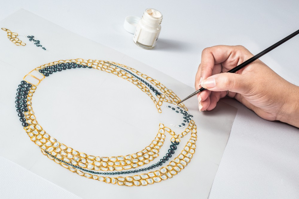 A glimpse into the creative process of a jewellery designer. © GIA