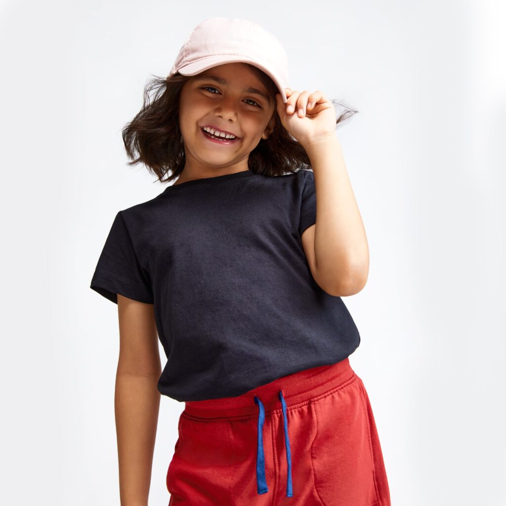 Girl wearing Kiggle tee shirt